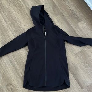 Lululemon black rain coat size 8